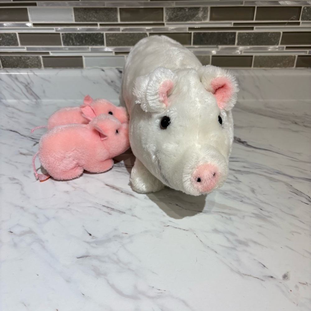 Vintage Dakin pig mother & piglets plush 1980